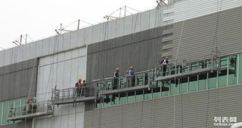 吊籃出租與玻璃幕墻更換維修服務(wù) 東邦幕墻的專業(yè)解決方案